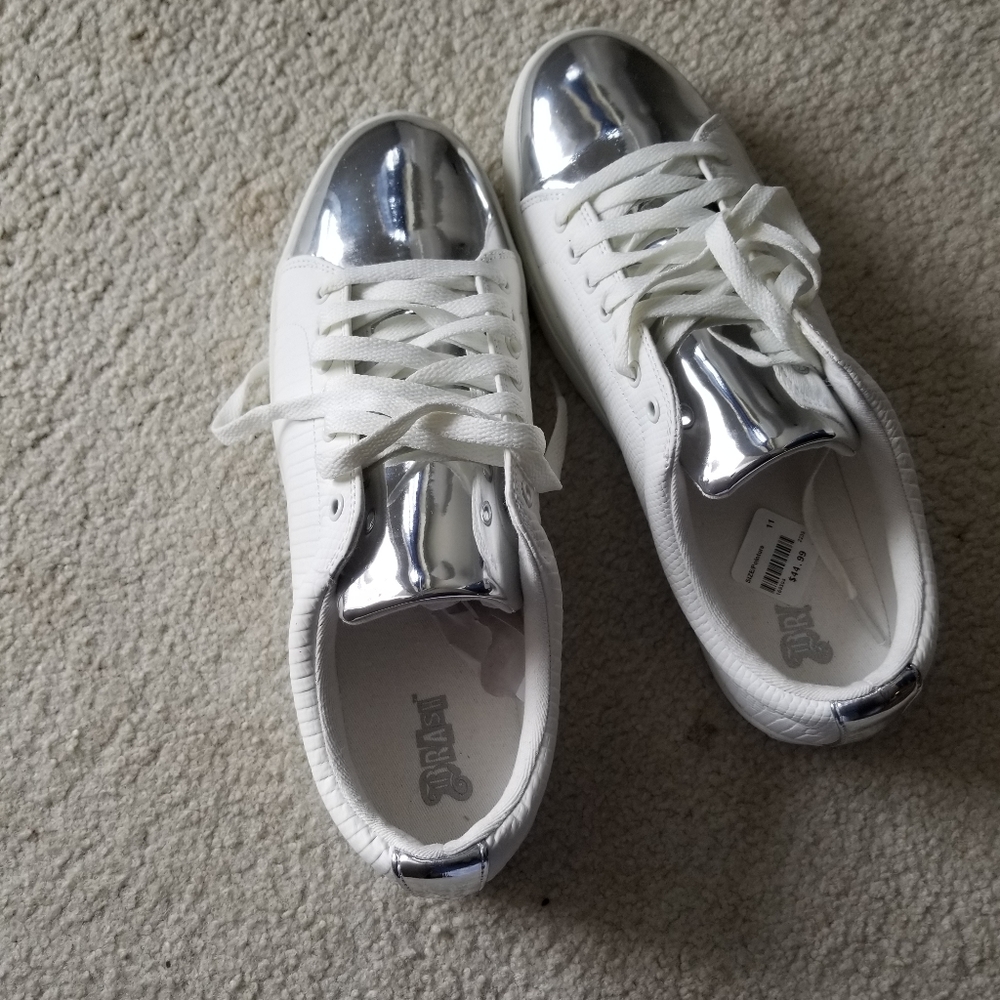 New unisex shoes
